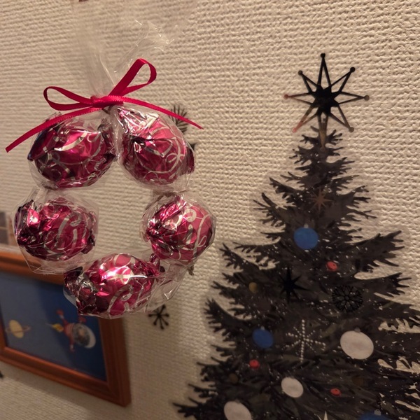 不器用さんでもOK！【100均】アイテムで簡単可愛いクリスマスラッピング | HugMug