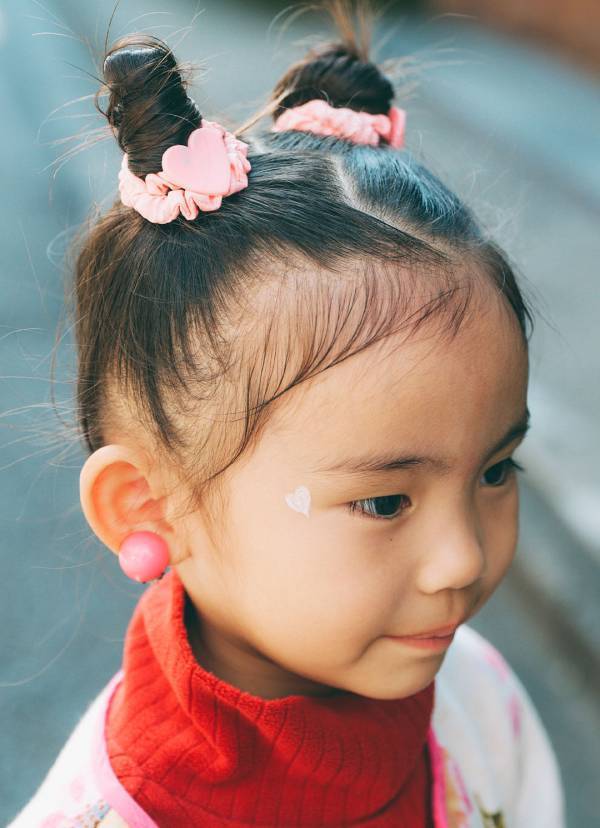 【スリーコインズ】【ユニクロ】も活躍！ ピンクづくしのおしゃれファミリーコーデ | HugMug