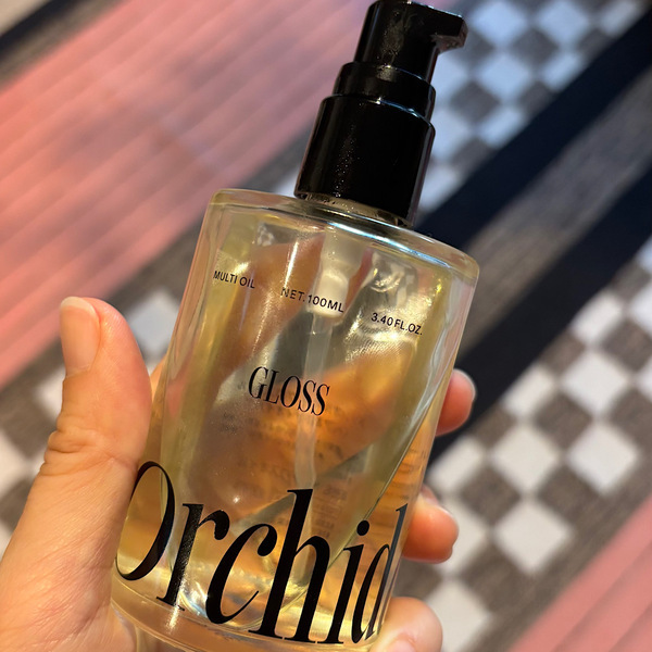 美容師さんも絶賛！甘すぎない香りに癒される2025年ベストヘアオイル | HugMug