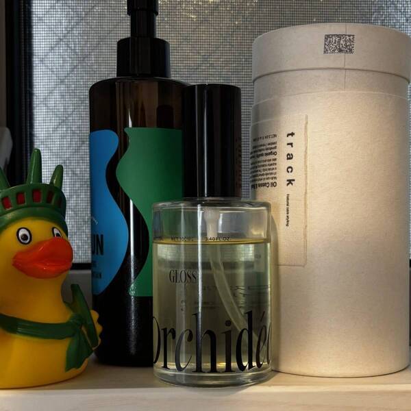 美容師さんも絶賛！甘すぎない香りに癒される2025年ベストヘアオイル | HugMug