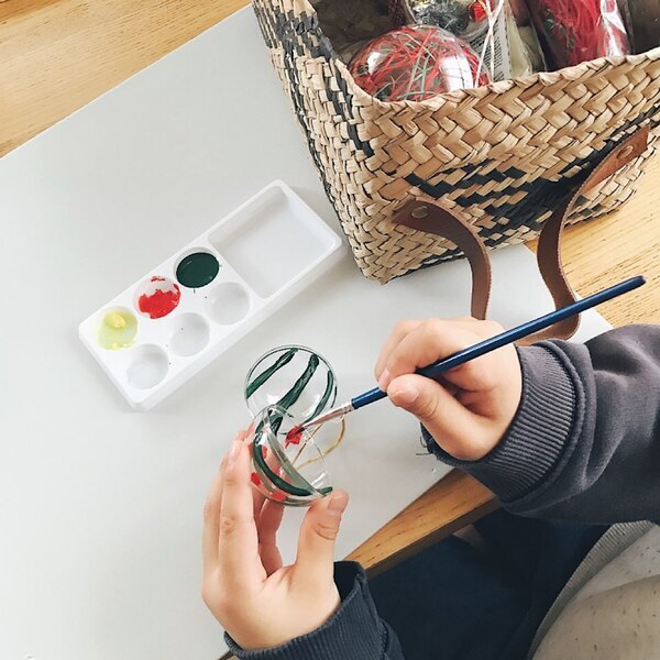 材料は【DAISO】で揃っちゃう！簡単クリスマスオーナメントを子どもと一緒に作ろう！ | HugMug