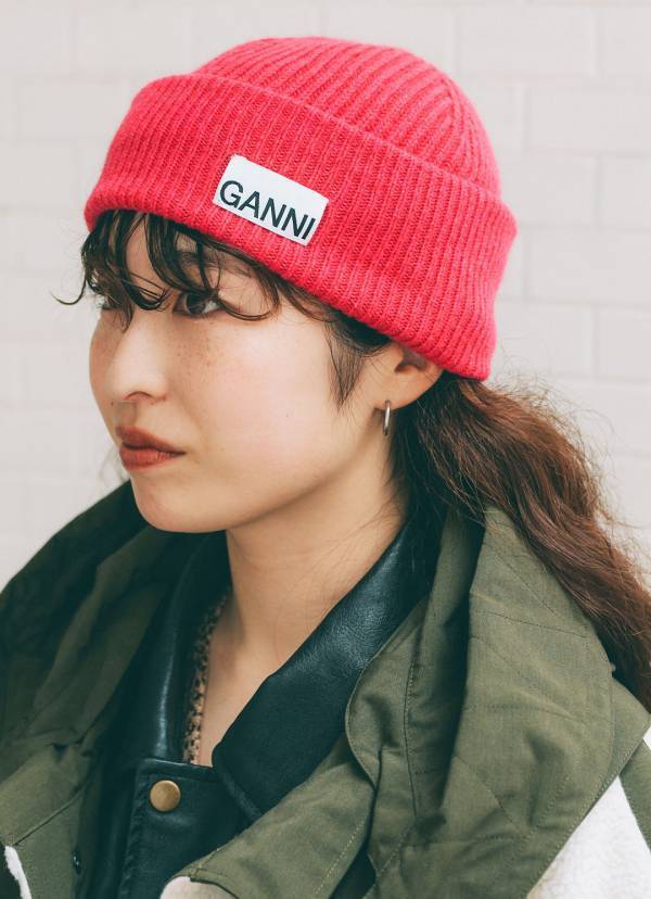 異素材レイヤードのバランスが神！ヴィンテージMIXで技ありコーデ | HugMug