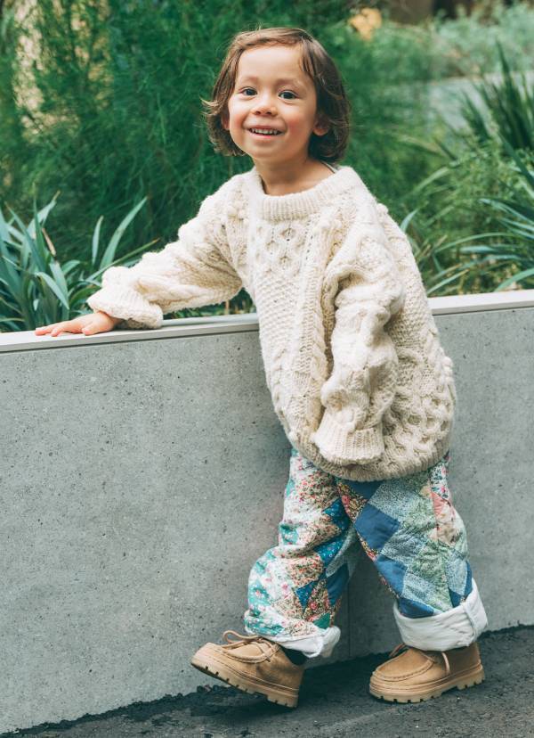 冬のキッズシューズは「ZARA」に決まり！ 1点投入するだけで即こなれ見えが叶う | HugMug