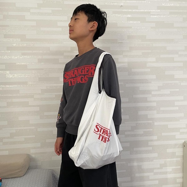 完売続出！3COINSのストレンジャー・シングス グッズが日常使いできるアイテム勢揃い！ | HugMug