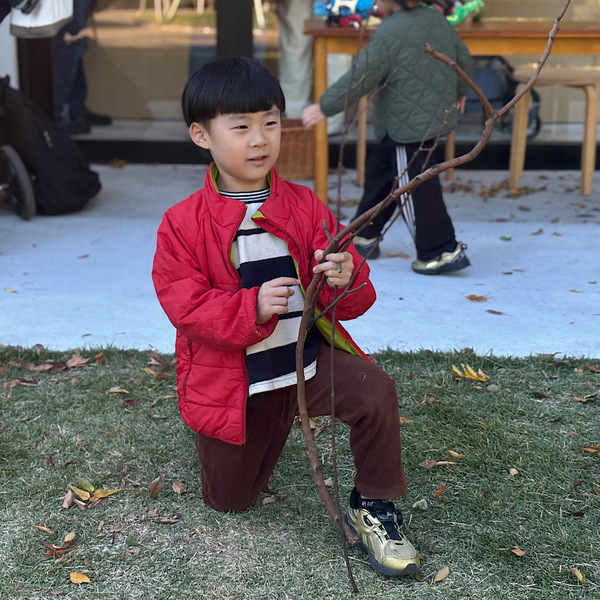 キッズ展開あったの！？【ホーキンス】のキッズスニーカーが大流行の予感！ | HugMug