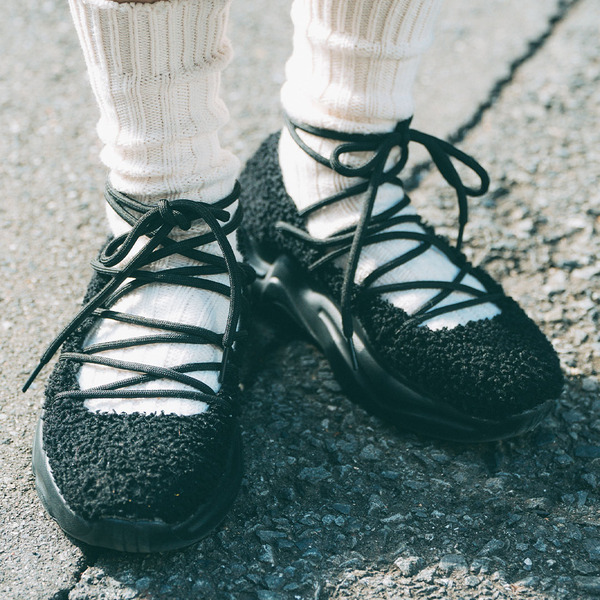 あったか暖色アウターで夫婦リンク♪ アウトドア×シティで即こなれ見え  | HugMug