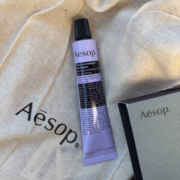 【Aesop新作】人気ハンドクリーム3種がミニサイズに！持ち運びに最適なセットが登場 | HugMug