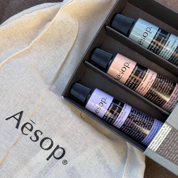 【Aesop新作】人気ハンドクリーム3種がミニサイズに！持ち運びに最適なセットが登場 | HugMug