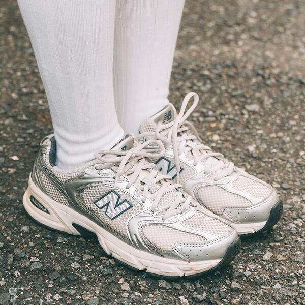 『ユニクロ』でおしゃれ親子コーデ。チェック×ヴィヴィットカラーを仲良しシェア | HugMug