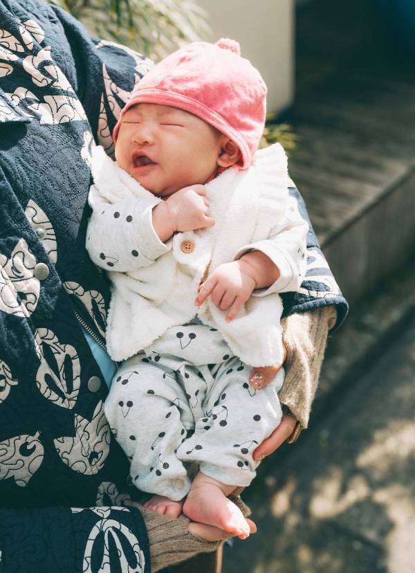 古着MIXでおしゃれ度爆上げ！洗練ネイビーをシェアした冬のファミリーコーデ | HugMug