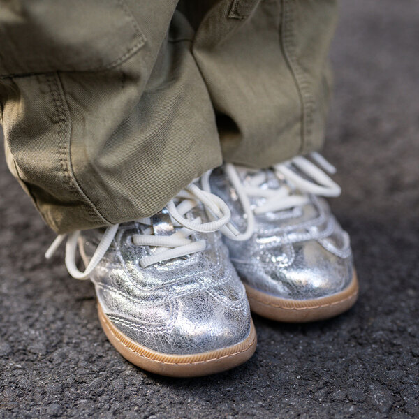 秋はヴィンテージMIXが気分！ミリタリーカーキを大人っぽく着こなす | HugMug