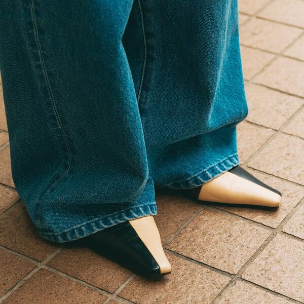 やっぱり「海外子ども服」がかわいい！ グリーンのスウェットパンツがアクセント役 | HugMug