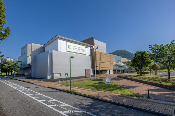 雨でも思いっきり遊べる！ 福岡の室内遊び場 15選 | HugMug