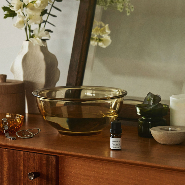 「日常リトリートグッズ」11選。ウェルネス最前線・センスのいい人が実践してる、心と体のセルフケア | HugMug