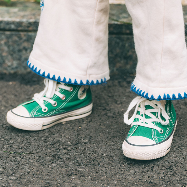 子どもから大人まで愛される、名作「コンバース」でファミリーリンクコーデ | HugMug