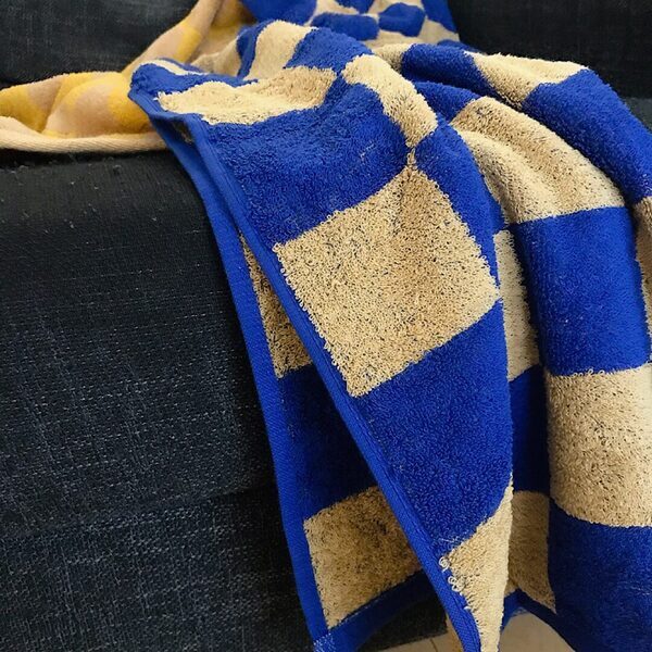 330円なのに高見え！ Standard Productsの新作柄タオルが売り切れ続出中 | HugMug