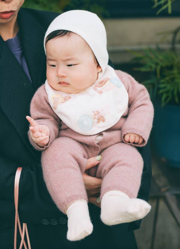 ライトカラーを取り入れるなら【ZARA】が使える！ 重くならない冬コーデ術 | HugMug