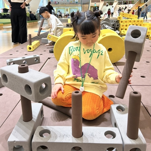 【子連れ韓国】いま東大門DDPが熱い！大型遊具からワークショップまで充実の大型キッズカフェ「dikidiki」 | HugMug