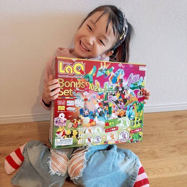 LEGOとは違う！丸も球も作れる日本製ブロック「LaQ」が子どもに大人気な理由 | HugMug