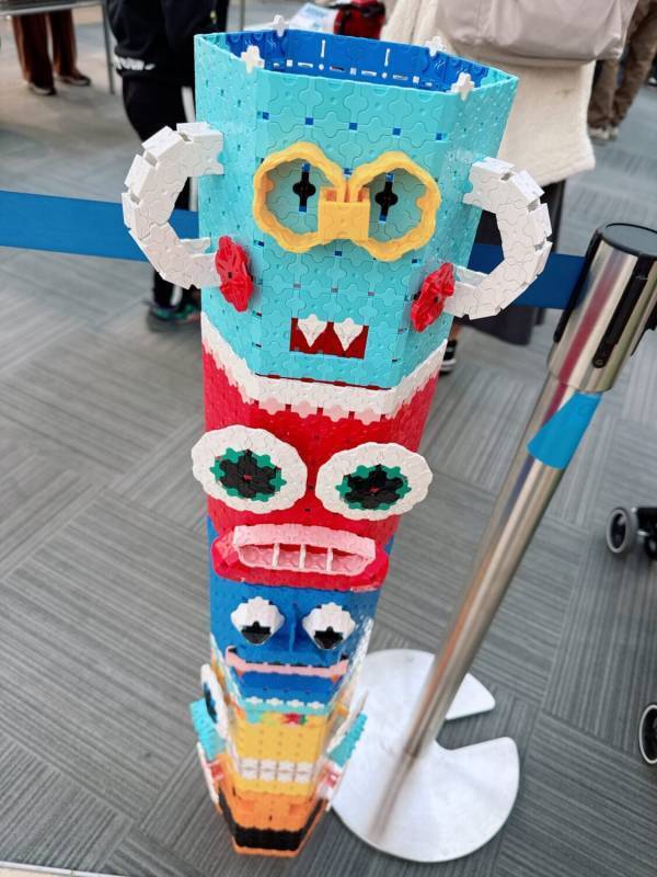 LEGOとは違う！丸も球も作れる日本製ブロック「LaQ」が子どもに大人気な理由 | HugMug