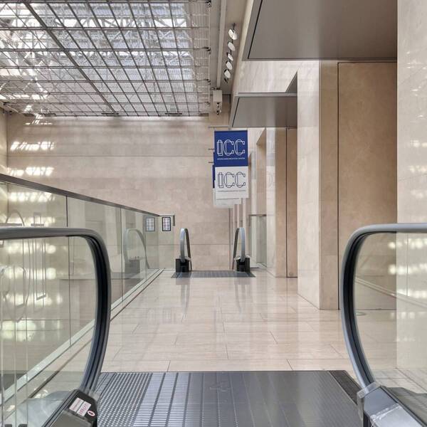 歩くと動く！？心臓の音が聞こえる！？新宿の穴場アートスポット「ICC」が子連れおでかけに超おすすめ | HugMug