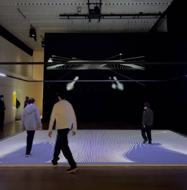 歩くと動く！？心臓の音が聞こえる！？新宿の穴場アートスポット「ICC」が子連れおでかけに超おすすめ | HugMug