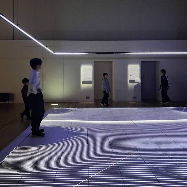 歩くと動く！？心臓の音が聞こえる！？新宿の穴場アートスポット「ICC」が子連れおでかけに超おすすめ | HugMug