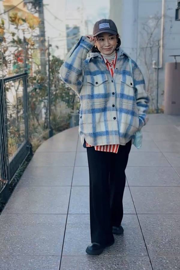 被るだけでこなれ見え！今季は『ブラウンキャップ』が正解！BOUTIQUEのロゴキャップで旬コーデ | HugMug