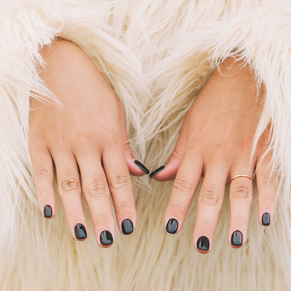 まだ間に合う！今年大流行の「ファーアウター」古着で探してみる？ | HugMug