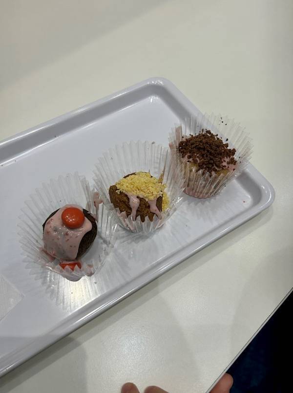 【入場無料】大阪「ミスドミュージアム」親子でドーナツづくりを体験してきた | HugMug