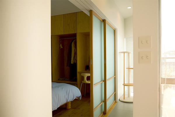 センスのいい家族が暮らす家【vol.22.余白を残す家・小山翔平さん、紬さん邸】 | HugMug