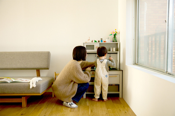 センスのいい家族が暮らす家【vol.22.余白を残す家・小山翔平さん、紬さん邸】 | HugMug