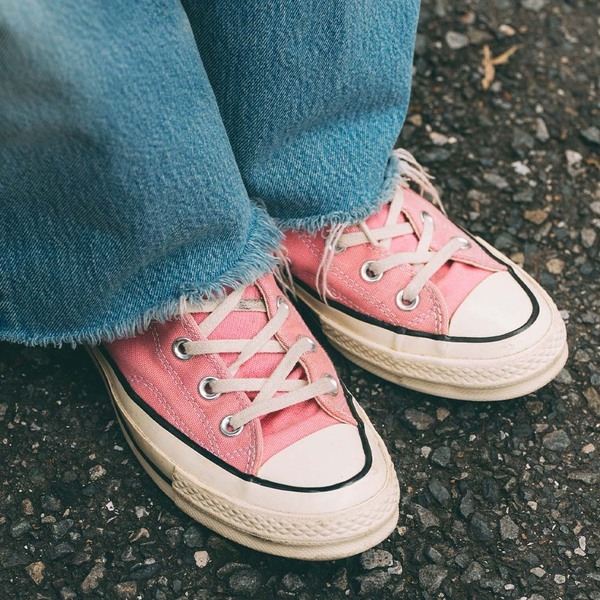 古着MIXでおしゃれ度爆上げ！ トレンドの「ブラウン」をつかった冬コーデ術 | HugMug