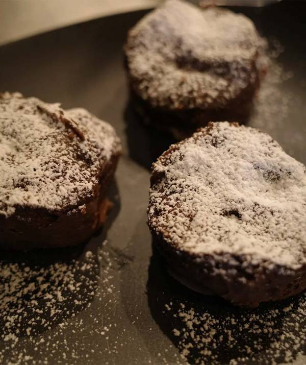 材料は3つだけ！混ぜてレンチンするだけの超簡単＆おいしいバレンタイン | HugMug