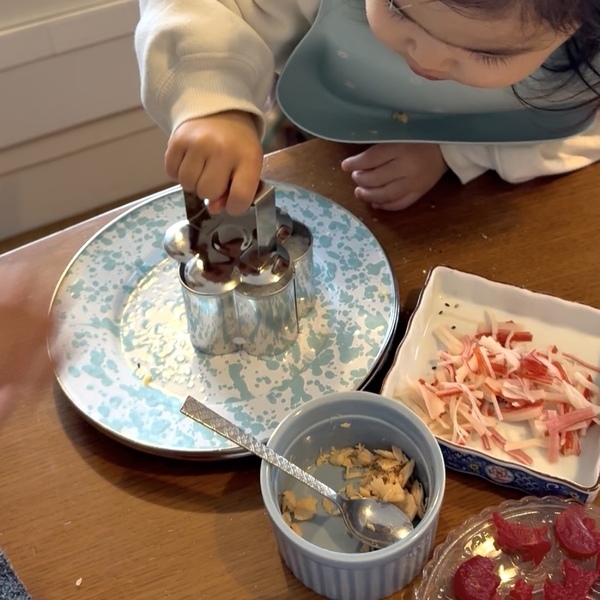 食育におすすめ！【ひな祭り】子どもと作る型抜きご飯レシピ | HugMug