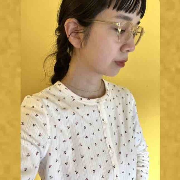 【ユニクロ】1,990円！大人可愛いチェリー柄カーディガンが春にぴったり | HugMug