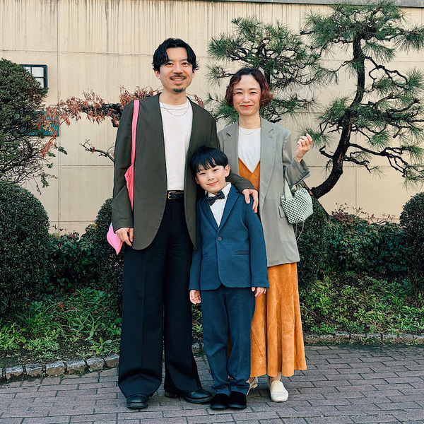 保育園の卒園式は頑張りすぎないフォーマルが正解！子供は【ZARA】・親は手持ち服で整えるコーデ | HugMug