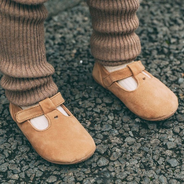 プチプラなのにおしゃれ！ アースカラーでつくる冬のファミリーコーデ | HugMug