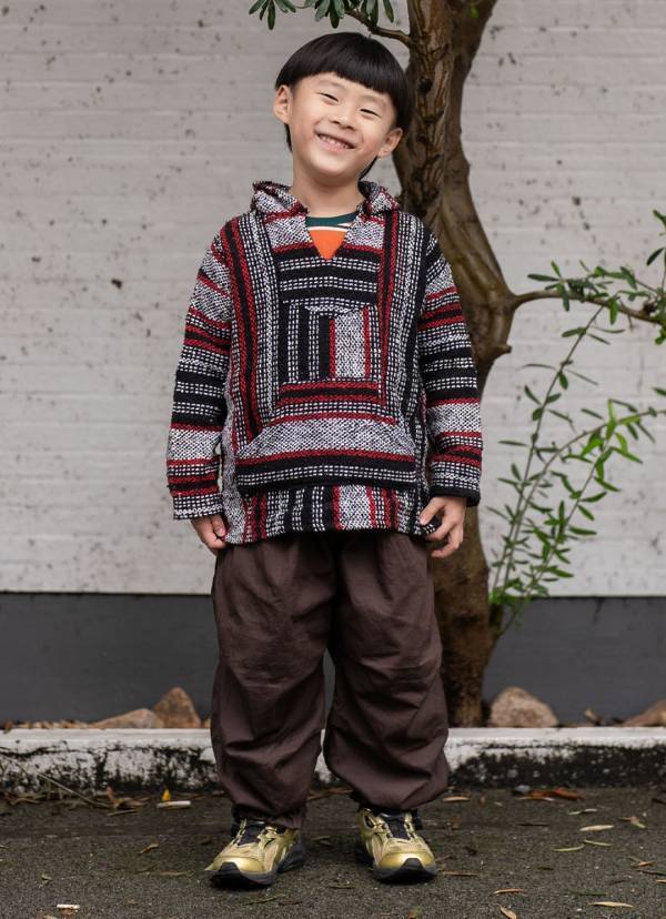 ビームス夫婦の古着MIXコーデ！アースカラーでつくるレイヤードがおしゃれすぎ | HugMug