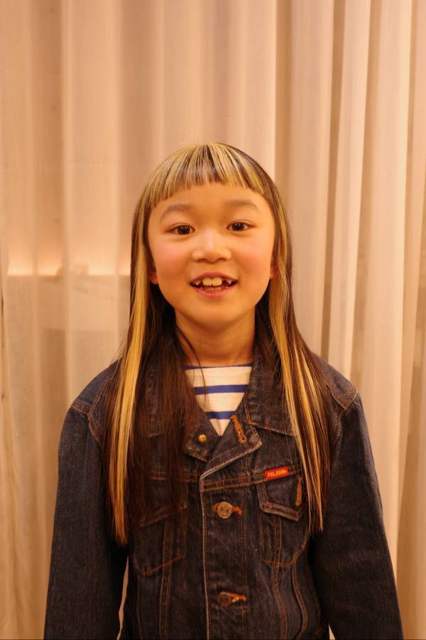 小学生の娘がヘアカラーしたい！ と言い出したら、どうする？実際にやってみた話 | HugMug