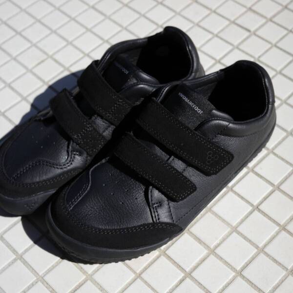 足育におすすめ！話題の【VIVOBAREFOOT】キッズシューズをご紹介 | HugMug