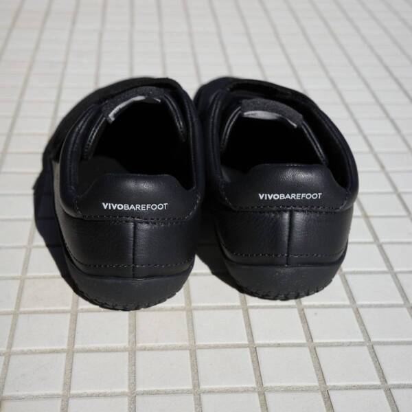 足育におすすめ！話題の【VIVOBAREFOOT】キッズシューズをご紹介 | HugMug