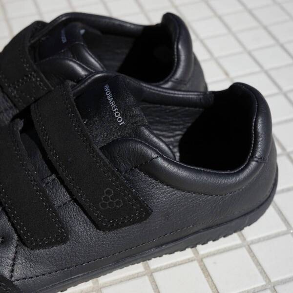 足育におすすめ！話題の【VIVOBAREFOOT】キッズシューズをご紹介 | HugMug