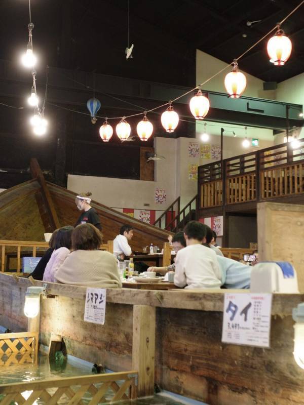 釣った魚がその場で食べられる！体験型レストラン「釣船茶屋ざうお」が子連れに最高！ | HugMug