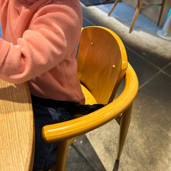 【神戸】屋外図書館&amp;カフェなど充実！子連れのおでかけは「東遊園地」がおすすめ | HugMug