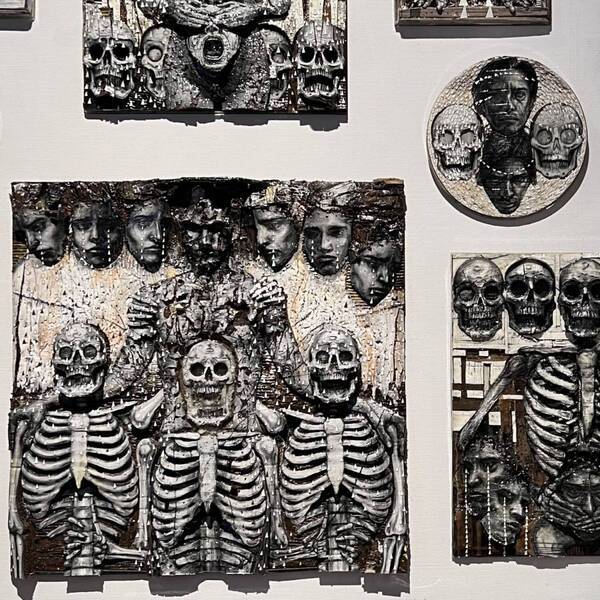 休館前に行っておきたい！【川崎】岡本太郎美術館が子連れに最高！座れる作品・顔ハメなど充実 | HugMug