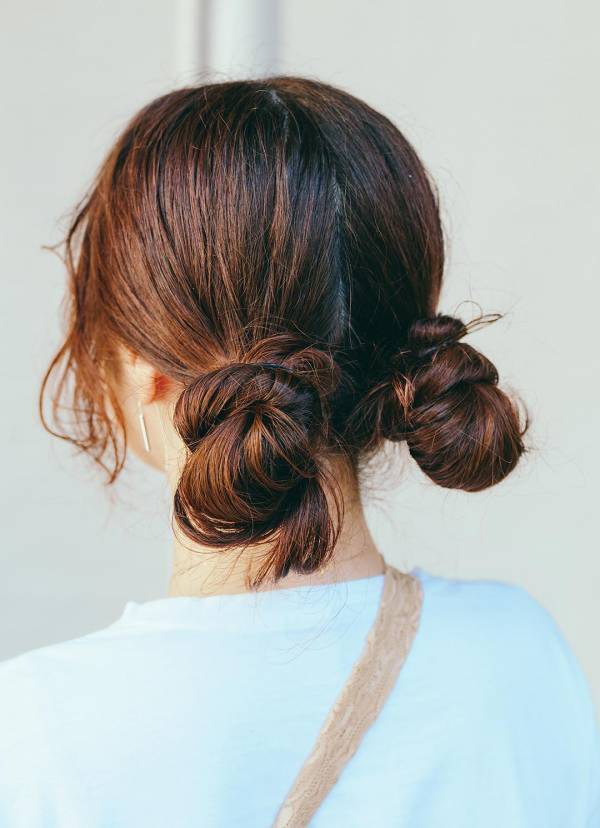 ヴィヴィットカラー×古着！今年の春にチャレンジしたいレイヤードコーデ術 | HugMug