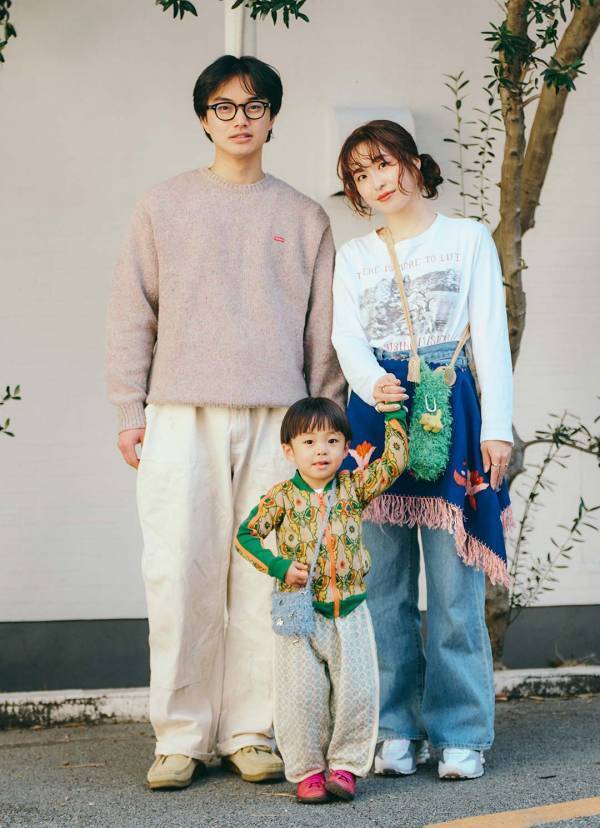 ヴィヴィットカラー×古着！今年の春にチャレンジしたいレイヤードコーデ術 | HugMug