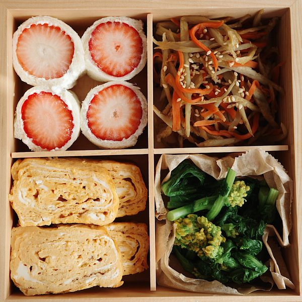 楽天で購入！【木製三段重箱】は詰めるだけで映え！お花見やピクニックにおすすめ | HugMug