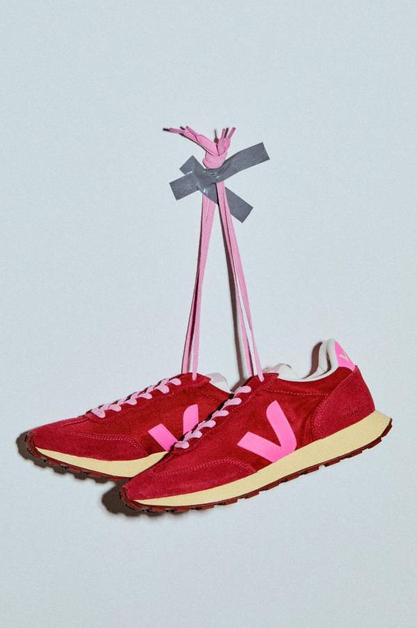 春色でアップデート！【新作カラースニーカー10選】 | HugMug